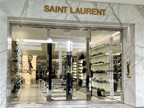 stelle yves saint laurent|ysl stores st laurent.